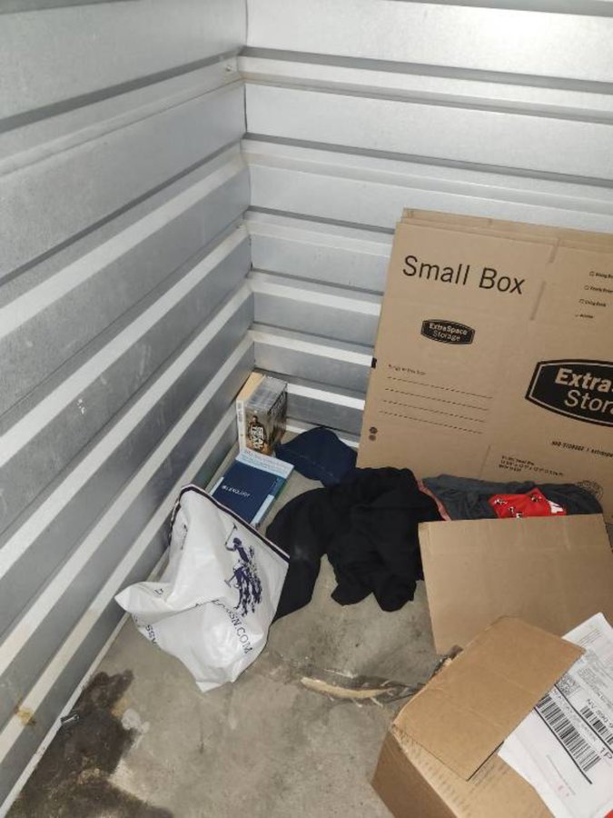 5 x 5 storage unit in Las Vegas, NV