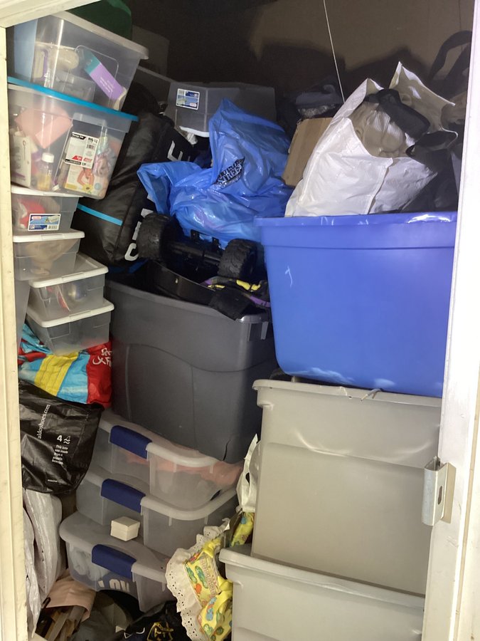 5 x 8 storage unit in Los Angeles, CA