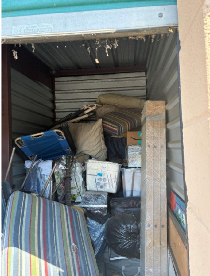 5 x 10 storage unit in Corona, CA