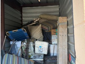 5 x 10 storage unit in Corona, CA