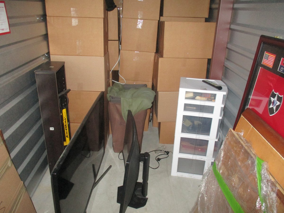 5 x 10 storage unit in Odenton, MD