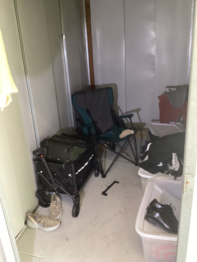 5 x 10 storage unit in Los Angeles, CA