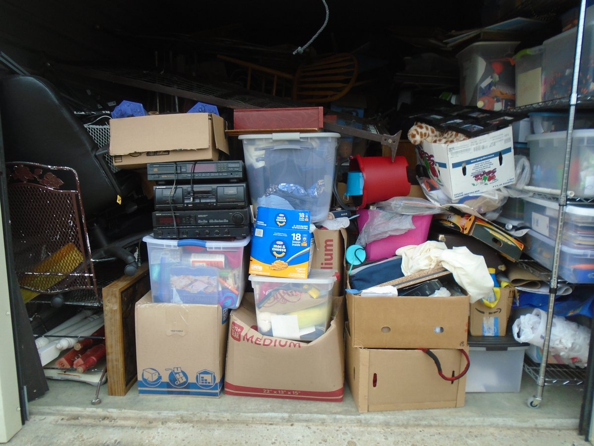 10 x 20 storage unit in Pleasant Valley, MO