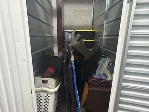 5 x 9 storage unit in Seattle, WA