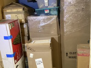 7 x 10 storage unit in Los Angeles, CA