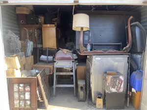10 x 20 storage unit in Bakersfield, CA