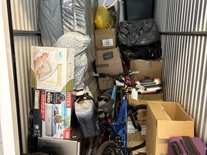 5 x 10 storage unit in Chicago, IL