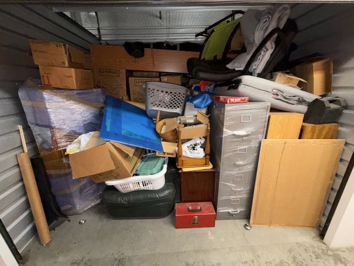 9 x 10 storage unit in Westlake Village, CA