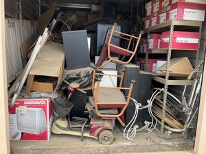 10 x 20 storage unit in Palmdale, CA