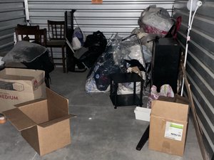 10 x 15 storage unit in Palmdale, CA