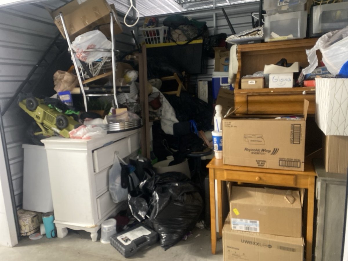 10 x 10 storage unit in Phoenix, AZ