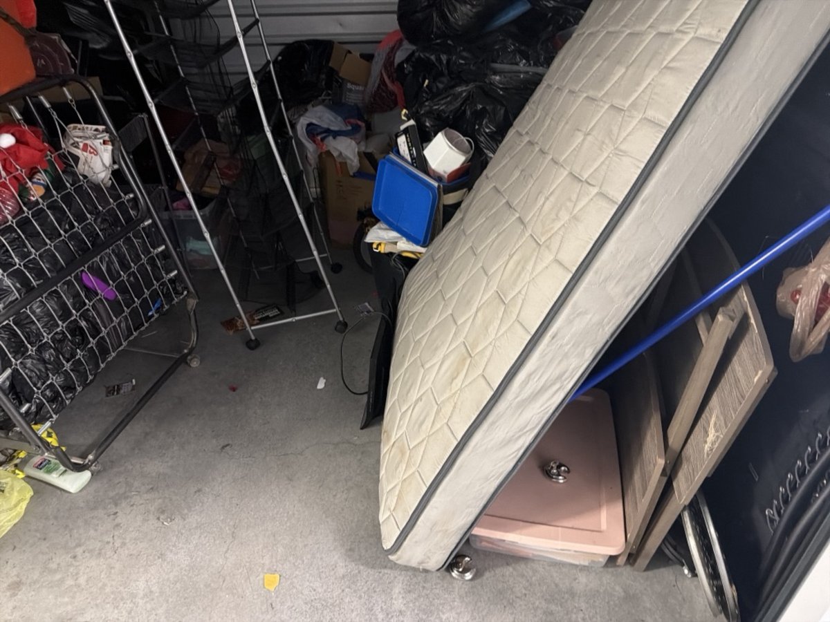 10 x 10 storage unit in Phoenix, AZ