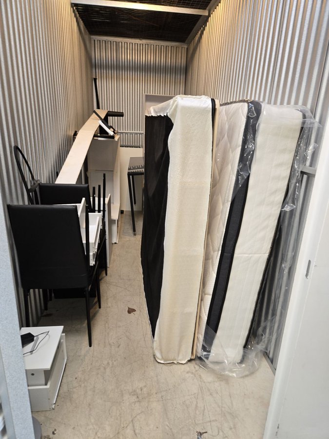 5 x 15 storage unit in Hyattsville, MD