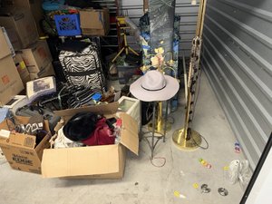 10 x 10 storage unit in Phoenix, AZ