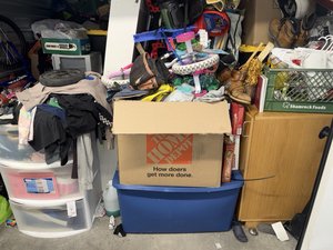10 x 15 storage unit in Phoenix, AZ