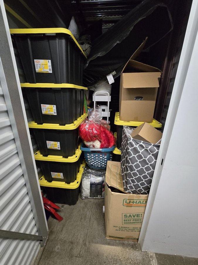 5 x 10 storage unit in Hyattsville, MD
