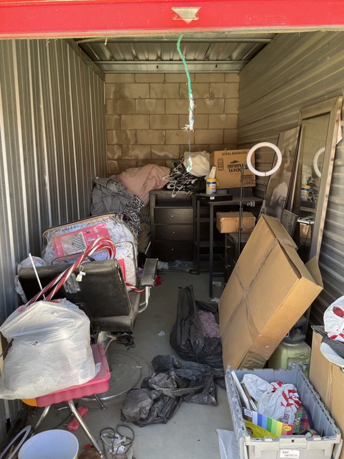 6 x 15 storage unit in Rosamond, CA