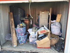 10 x 10 storage unit in East Brunswick, NJ