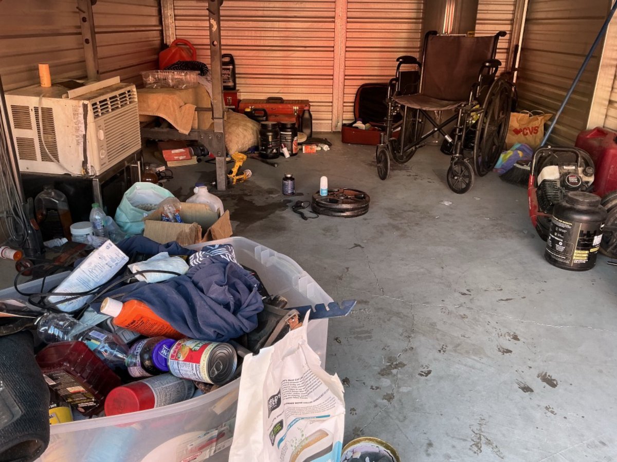 10 x 15 storage unit in Rosamond, CA