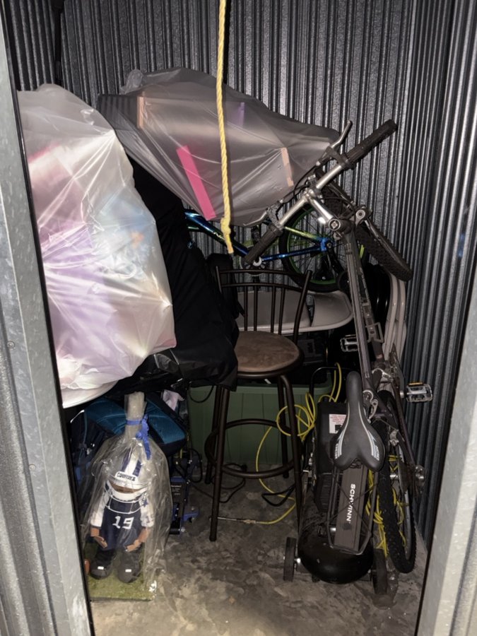 5 x 5 storage unit in East Brunswick, NJ