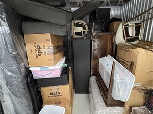 10 x 10 storage unit in Chicago, IL