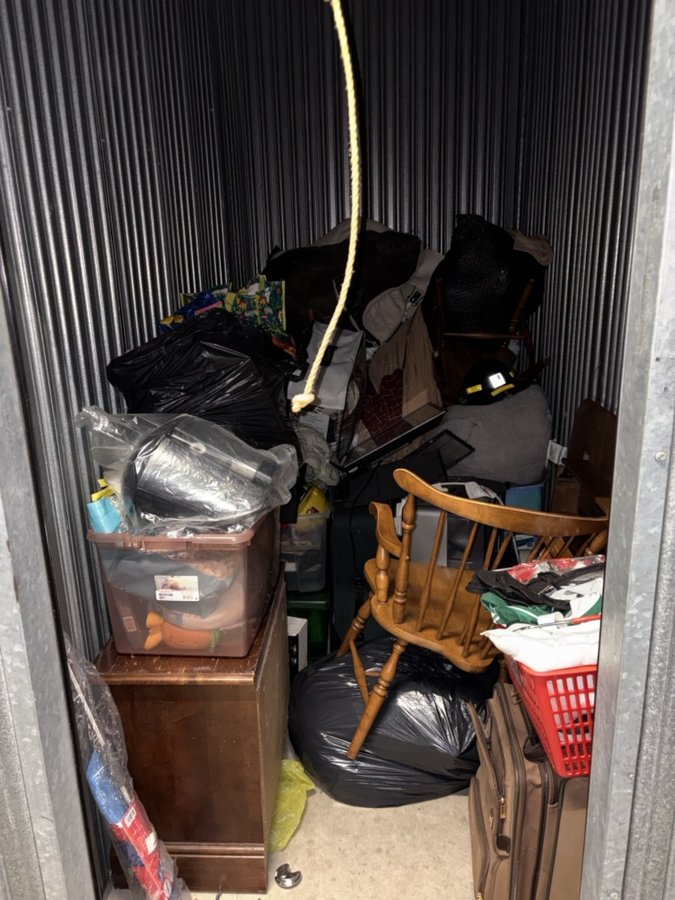5 x 10 storage unit in East Brunswick, NJ