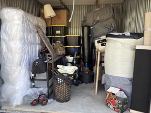 10 x 10 storage unit in East Brunswick, NJ