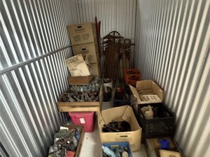 5 x 10 storage unit in Chicago, IL
