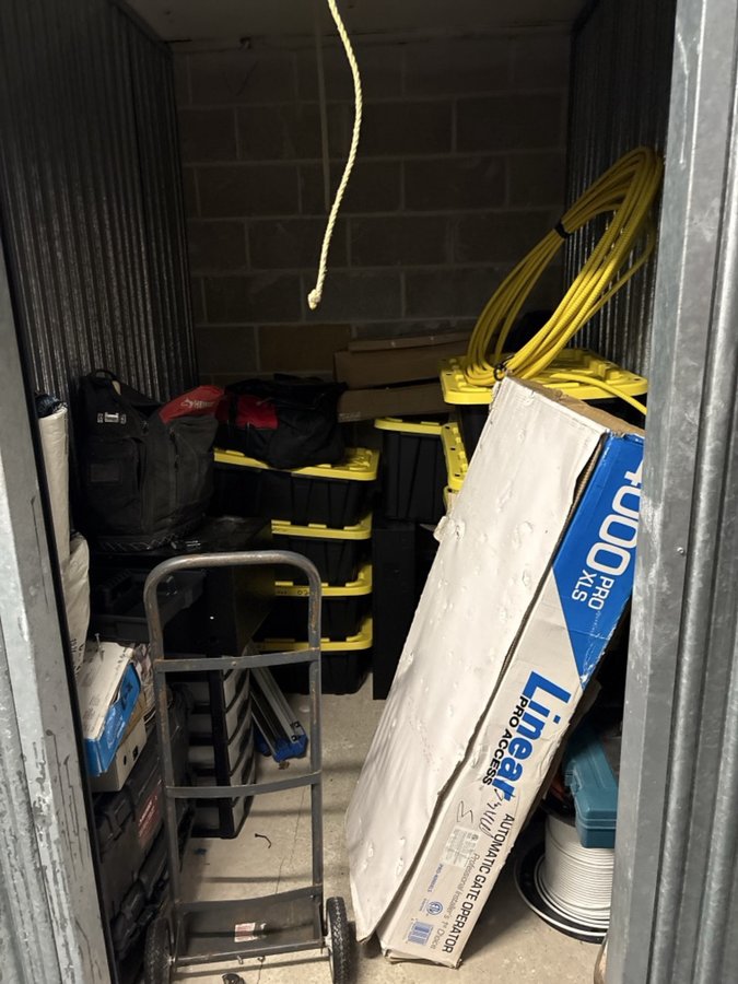 5 x 7 storage unit in East Brunswick, NJ