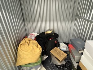 5 x 5 storage unit in Chicago, IL
