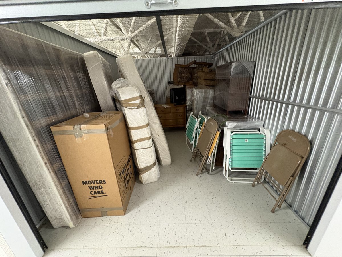 20 x 15 storage unit in Chicago, IL