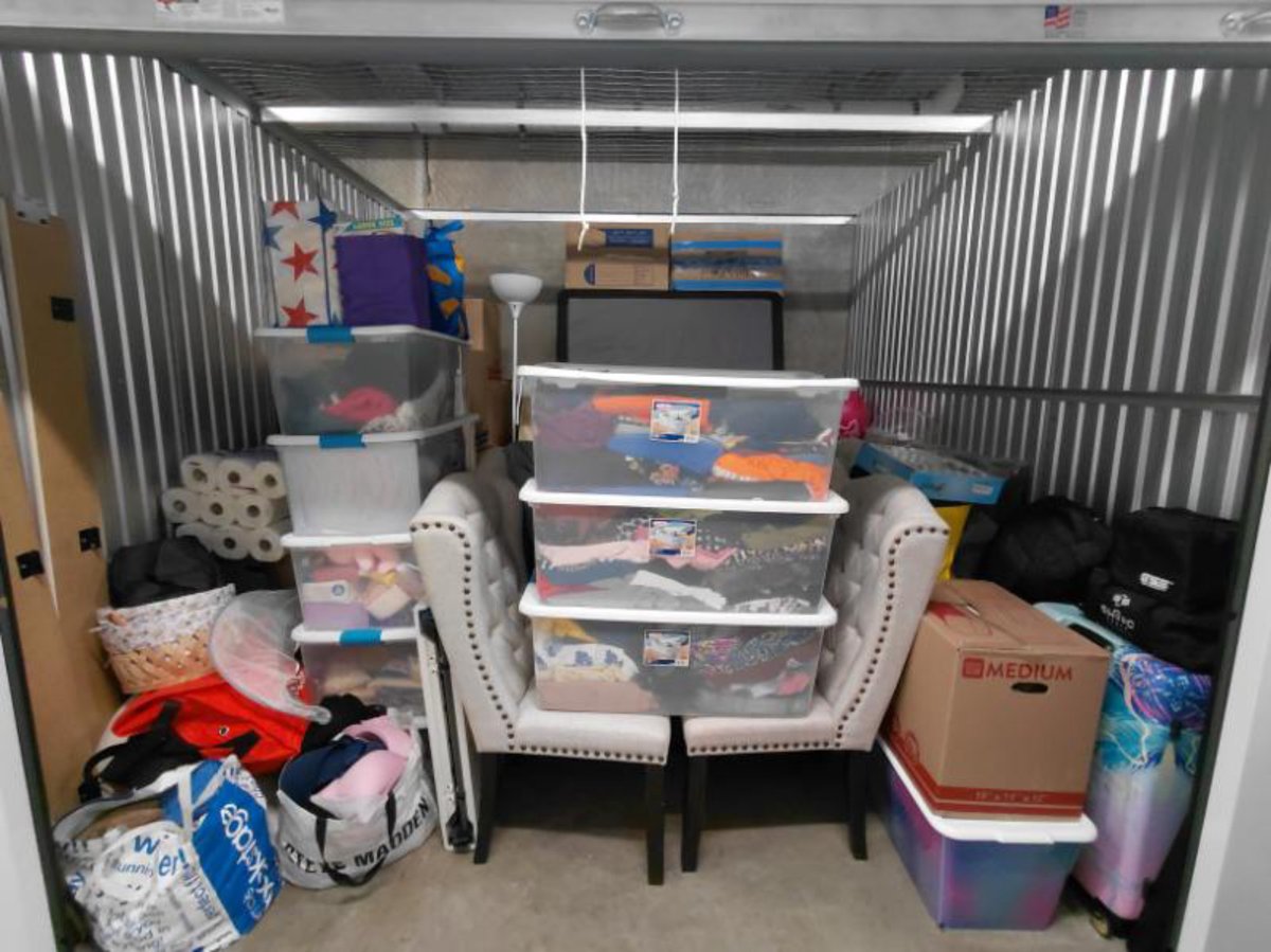 10 x 10 storage unit in Coconut Creek, FL
