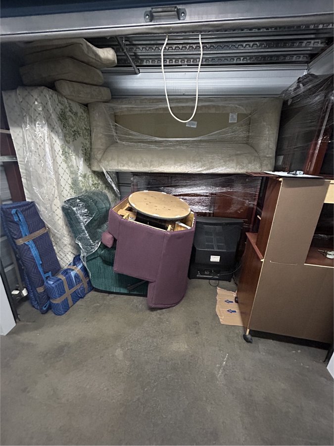 6 x 10 storage unit in Seattle, WA