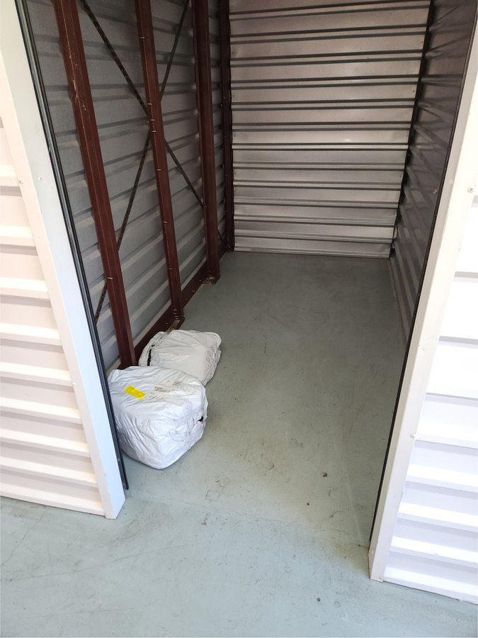 5 x 10 storage unit in Fair Lawn, NJ