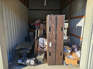 10 x 15 storage unit in Edinburgh, IN