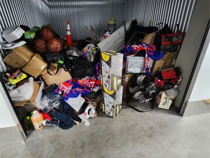 10 x 15 storage unit in Bohemia, NY