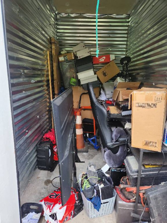 5 x 10 storage unit in St Louis, MO