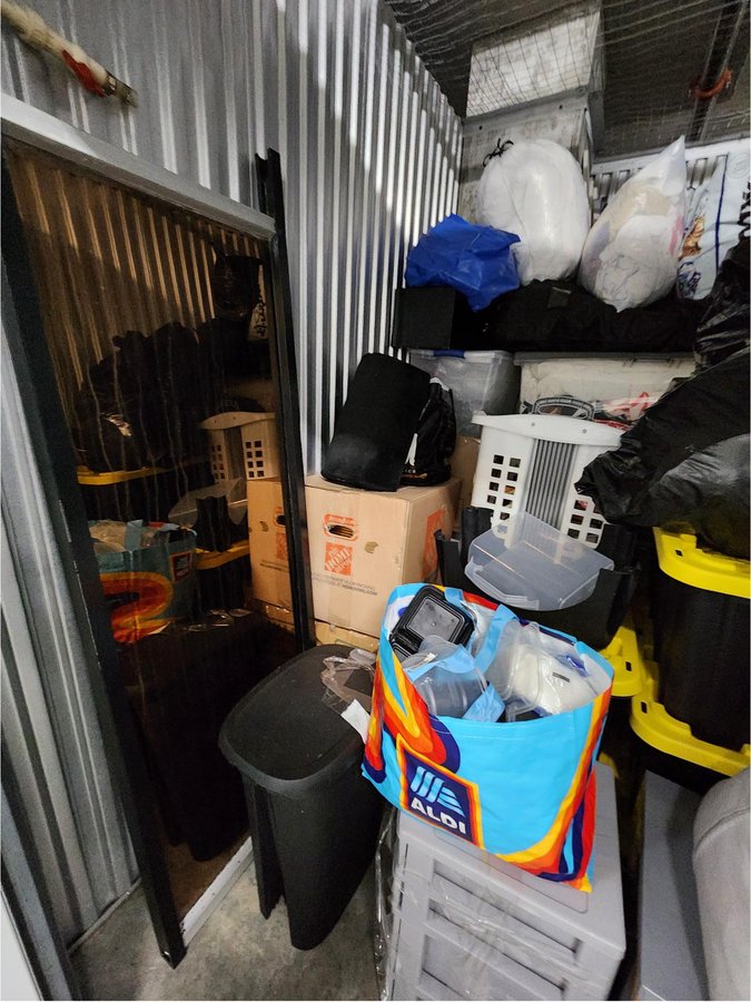 5 x 10 storage unit in Fort Lauderdale, FL