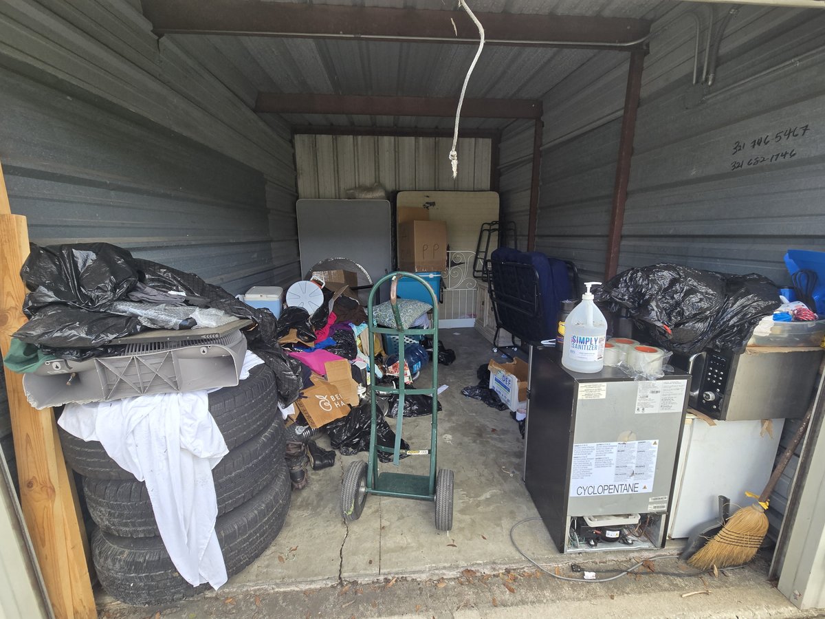 10 x 15 storage unit in Apopka, FL