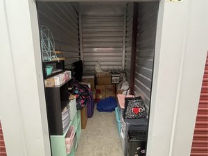 5 x 10 storage unit in Pinehurst, TX