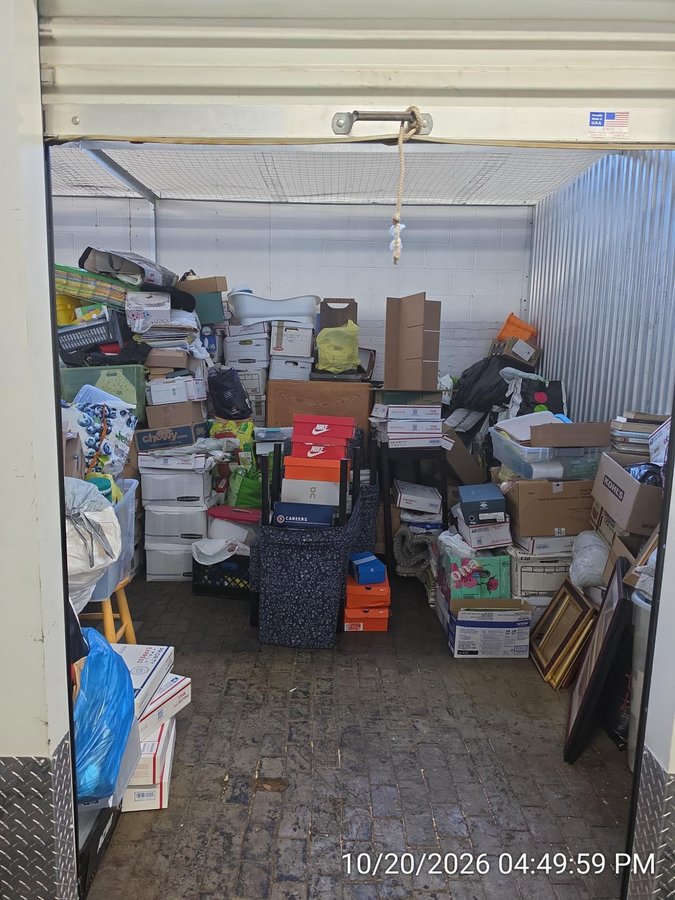10 x 18 storage unit in Ridgefield, NJ