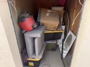 5 x 10 storage unit in Palmdale, CA