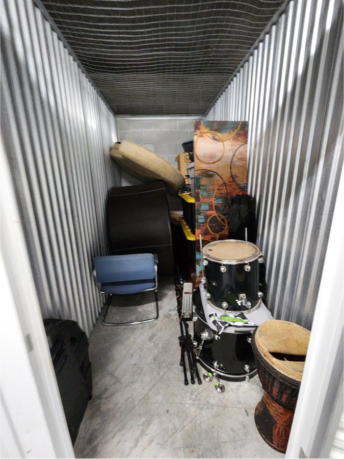 5 x 10 storage unit in Fort Lauderdale, FL
