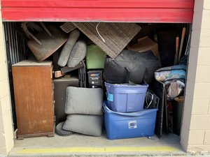 10 x 20 storage unit in Palmdale, CA