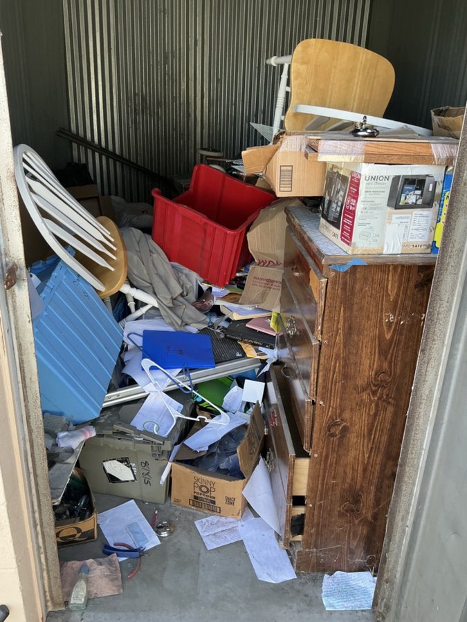 9 x 13 storage unit in Bakersfield, CA