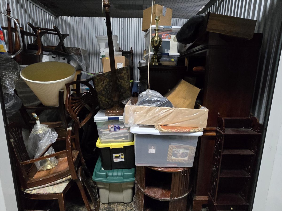 10 x 10 storage unit in Morrisville, PA