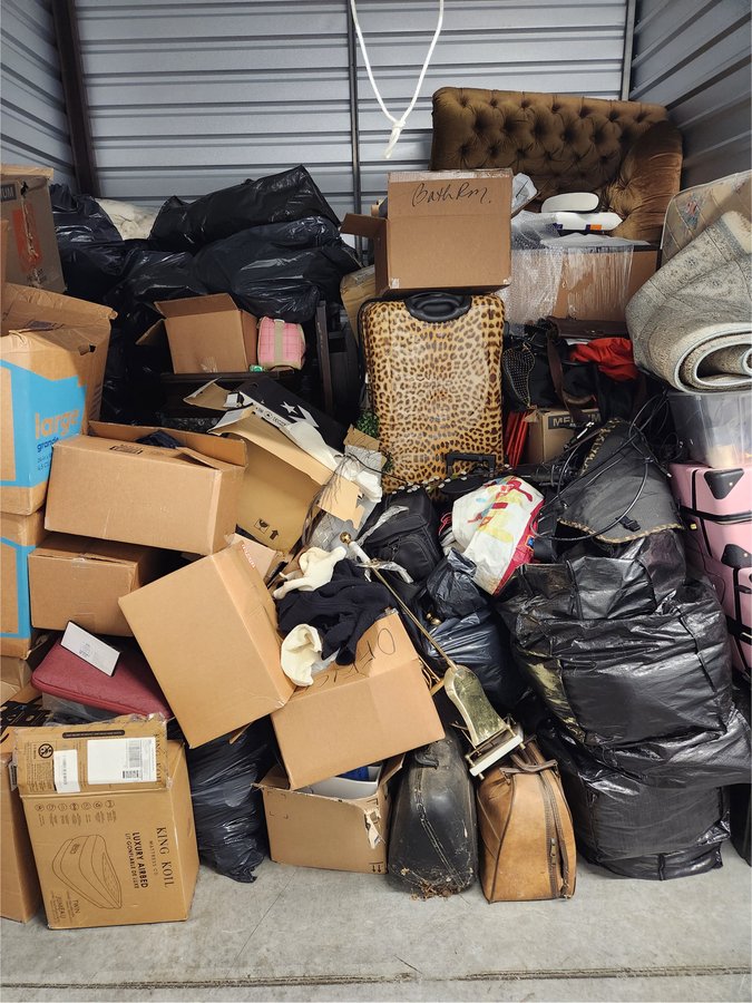 20 x 10 storage unit in Lithonia, GA