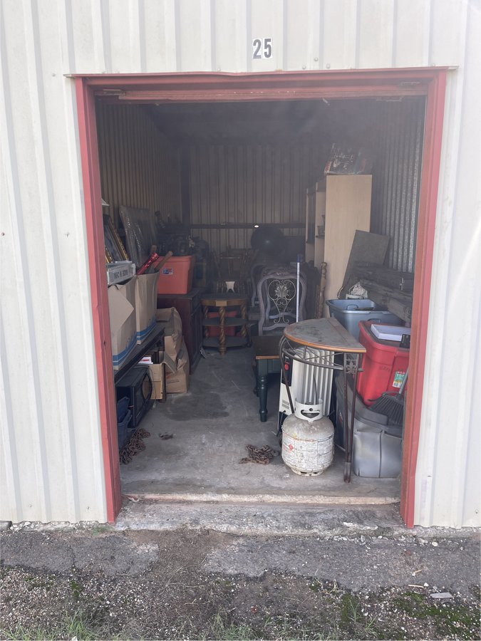 10 x 20 storage unit in Pinehurst, TX