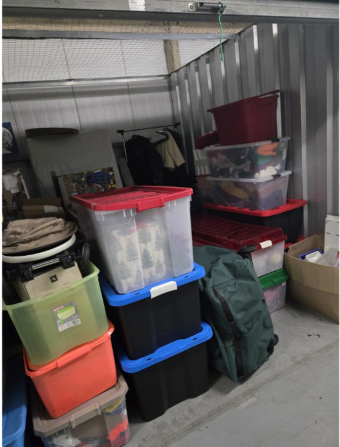 10 x 10 storage unit in Fort Lauderdale, FL