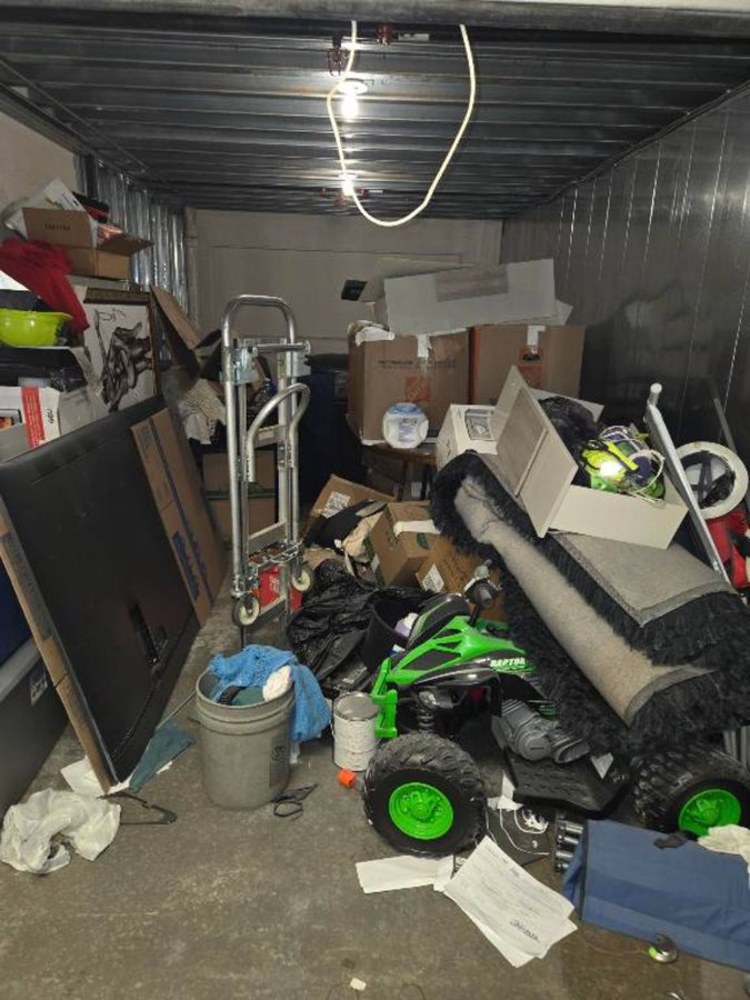 10 x 20 storage unit in Norfolk, VA